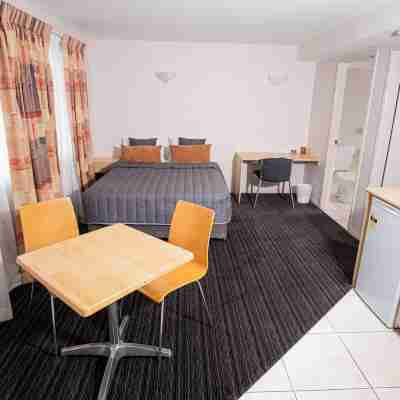 The Mayfair Emerald Rooms
