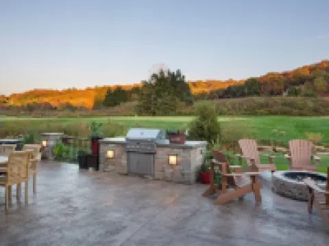 鵝卵石灣俱樂部 拉塞爾酒店