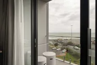 One North Terrace Hotels in Burnie