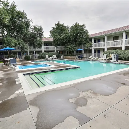 Motel 6 Addison, TX - Dallas