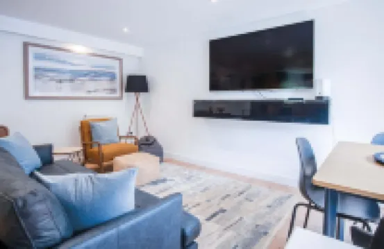 The Cottage - 2 Bedroom Cottage - Tenby