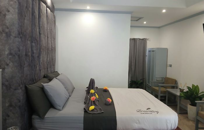 Clavier's- AirCon- Seaside- FamilyFriendly