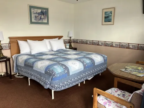 Lighthouse Inn Hotels in Florence
