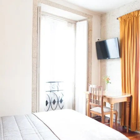 Linares Rooms Santiago Отели рядом с Аэропорт Сантьяго-де-Компостела