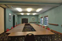 Hampton Inn Franklin/Milford Hotels in Franklin