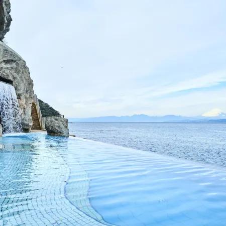 Enoshima Hotel