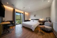 Brown Dot Hotel Signature Hotels near Geumgang Park