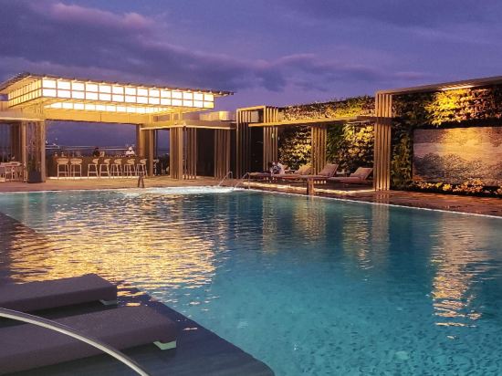 Hotel Okura Manila at Newport World Resorts