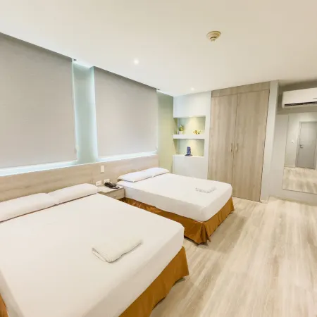 GH Sander Hotel Отели рядом с достопримечательностью «Меркадо Сур»