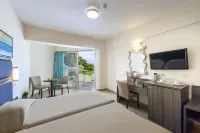 Tofinis Hotel