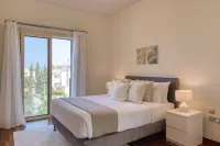Phaedrus Living Amorosa 13 Beachside Villa