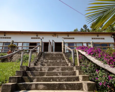 Room-Serene Lake View Lodge in Kayove, R Hotels in Rutsiro