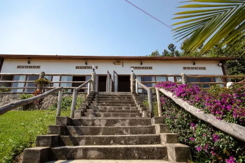Room in Lodge - Rushel Kivu Resort Kayov Hoteles en Gitesi