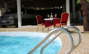 Room-a Wonderful Beach Property in Diani