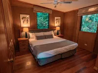 Whispering Valley Cottage Retreat Hotels in Maleny