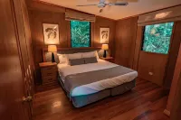 Whispering Valley Cottage Retreat Hotels in Maleny