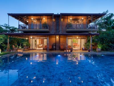 DCanal House