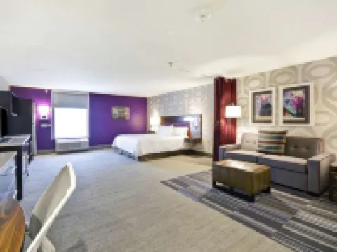 KCI機場希爾頓惠庭酒店 梅酒店