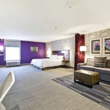 Home2 Suites by Hilton - Kansas City Airport