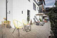 플라츠히어슈 아파트 & 마이어호펀 메이른호픈 호텔