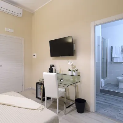 Town House 57 Отели рядом с достопримечательностью «Станция метро Cipro»