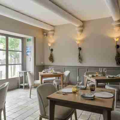Maison Hache Dining/Meeting Rooms