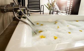 The Ranee Boutique Suites