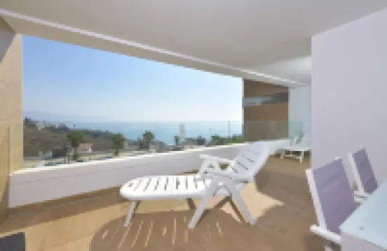 โอลี โตรอกซ์ คอสต้า ฮอลิเดย์ เรนทัลส์