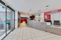 PARIS PACIFIC HOTEL 부흑-라-헨느 호텔