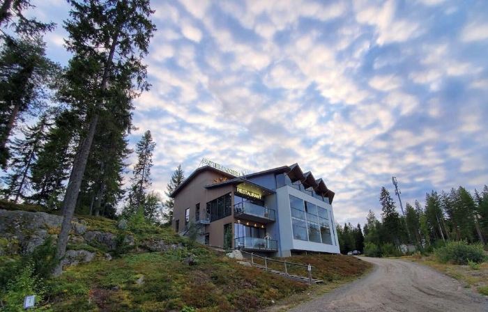 Hotel Aateli Hillside = 阿特利山坡酒店