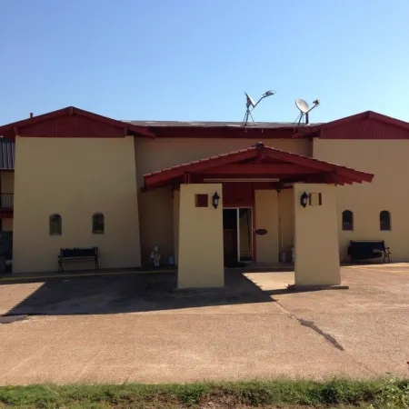 Sportsman Inn and Suites