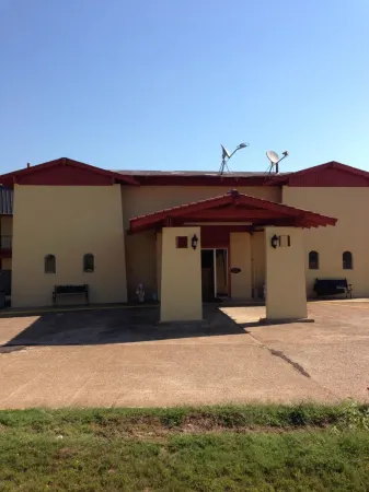 Sportsman Inn and Suites