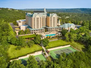 Chateau on the Lake Resort Spa and Convention Center