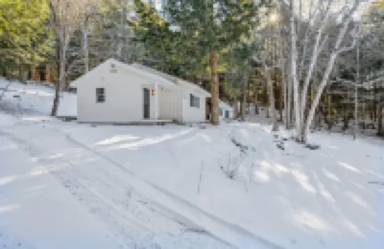 Expansive Nature Trails and Cozy Fireplace - Charming Serene Retreat