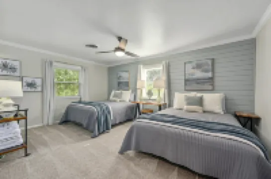 Spacious Backyard Oasis with Heated Plunge Pool - Charming Retreat