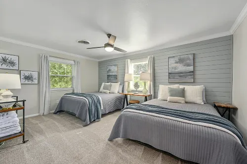 Spacious Backyard Oasis with Heated Plunge Pool - Charming Retreat Hotels in Bryan