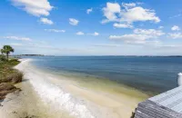 Private home! Heated Community pool and Private beach! Отели рядом с достопримечательностью «Наварр Бич Си Тертл Консервейшен Сентер»