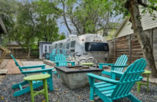 Charming Oasis with Airstream and Fire Pit - Cozy Escape under Oak Trees