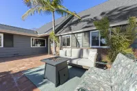 Coastal Oasis with Fire Pit and Spacious Patio - Chic California Retreat فنادق في أوسيانسيدي