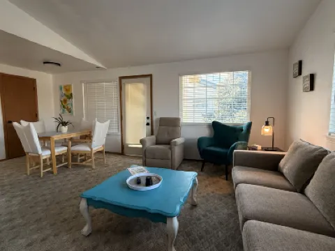 Friends Inspired Escape in Boise - Charming Getaway Hotels in 