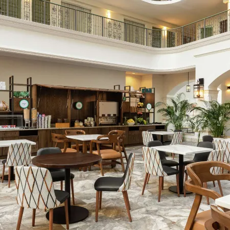 Embassy Suites by Hilton Fort Lauderdale 17th Street Отели рядом с достопримечательностью «Museum of Discovery and Science»