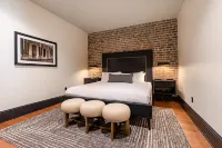 2BR Elegant French Quarter Escape | The Mayfair