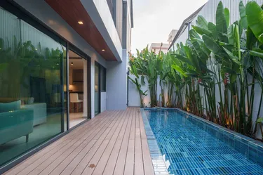 รูปภาพของMonochrome Designer Pool Villa