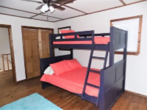 Bay Cottage Retreat on the Canal