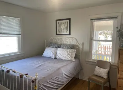 PET-FRIENDLY / COZY / DOWNTOWN RAPID Hotels near Berlin Wall