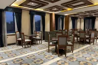 Neel Clarks Inn Express Agra - Inns