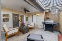 Entire condo in Bakersfield with WiFi, AC