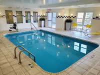 Fairfield Inn & Suites Cleveland Avon - Pool