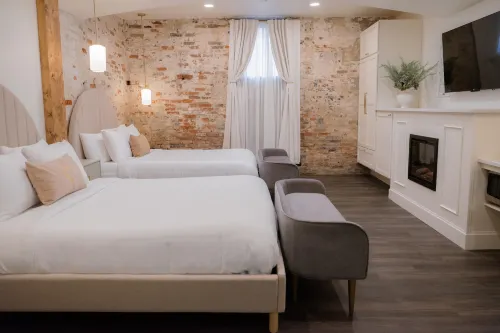 The Chandler Hotel Hotels in Карролтон