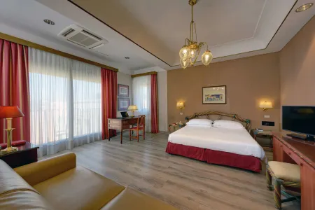 Best Western Hotel Rivoli Отели рядом с достопримечательностью «Via Don Carlo Gnocchi»